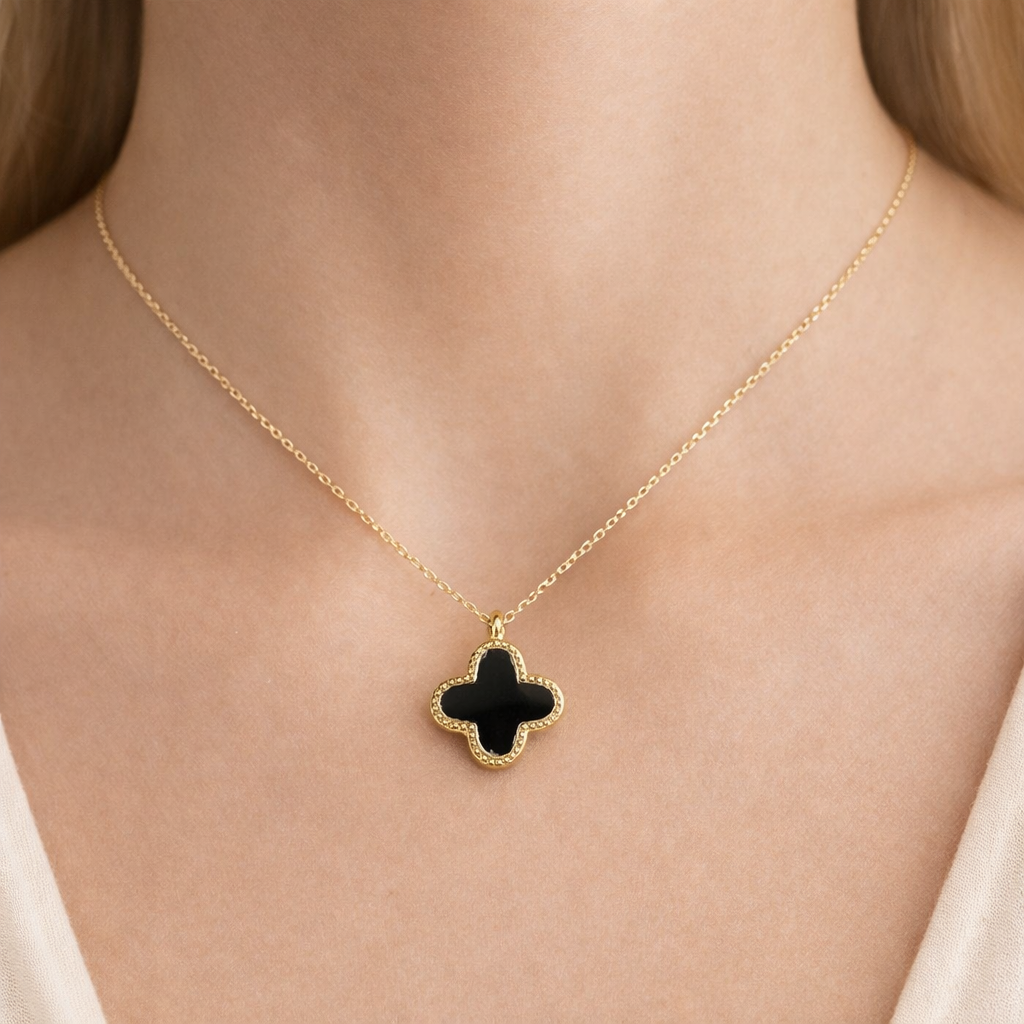 Noir Clover Pendant